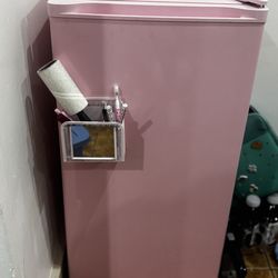 Mini pink fridge