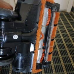 Used Brand New Shark Vacuum Water And Pet Hair And Dirt Pick Up Any Floor 