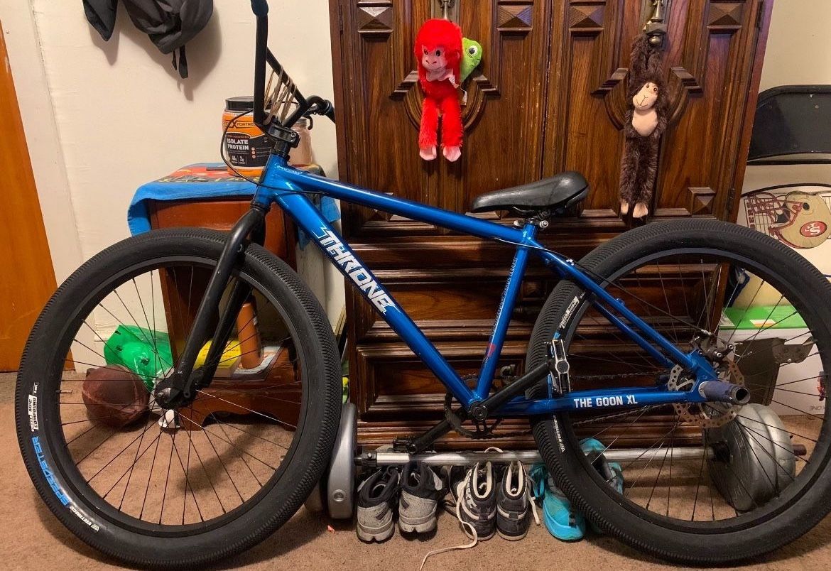 Throne Goon Xl Wheelie Bike