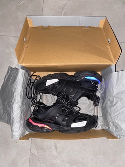 Balenciaga track led
