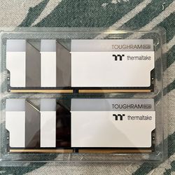 thermaltake toughram 2x8gb ddr5 white rgb