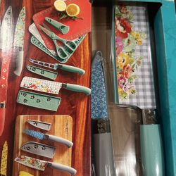 The Pioneer Woman 20 Pieces Cutlery Set