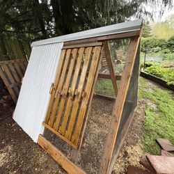 8x6 Quail/Chicken Coop and Feeders