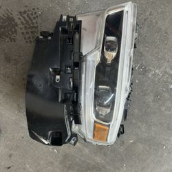 Headlight Dodge Ram 2018/2022