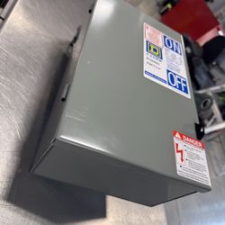 LEGACY BUSWAY PLUG UNIT