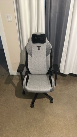 Secret Lab TITAN Evo Gaming Chair