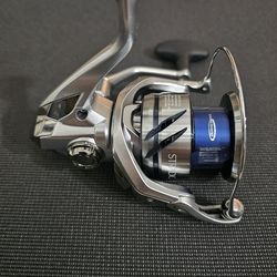 Shimano Stradic 4000XGFM Spinning Reel