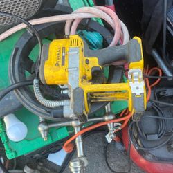 Grease Gun With Battery