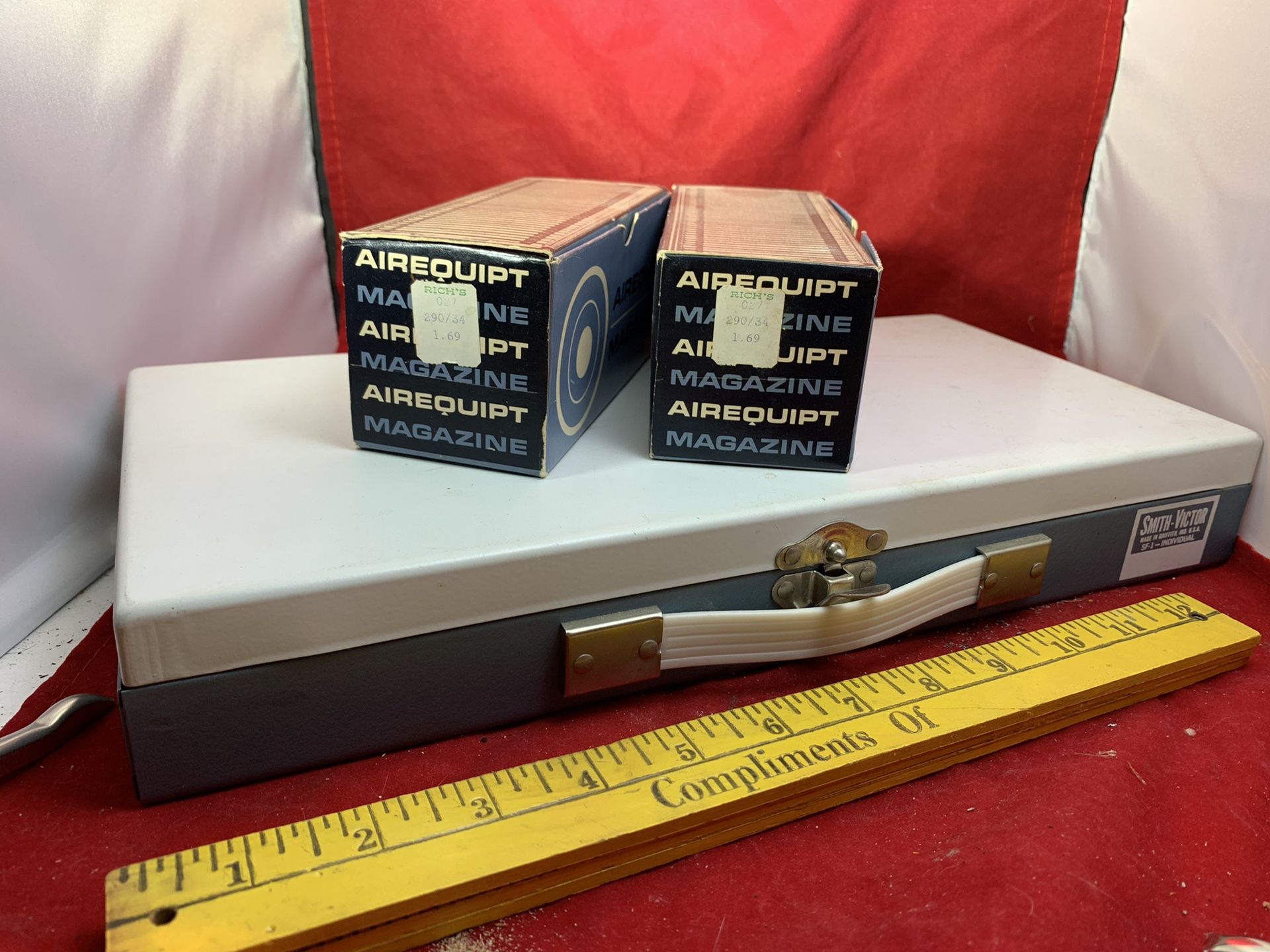Smith Victor slide case metal and 2 slide cases NOS