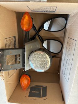 XSR900 oem lights and mirrors