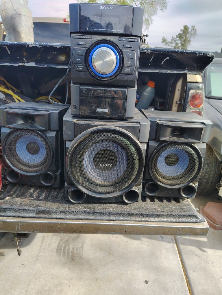 Sony Mini HiFi Component System MHC-EC909iP