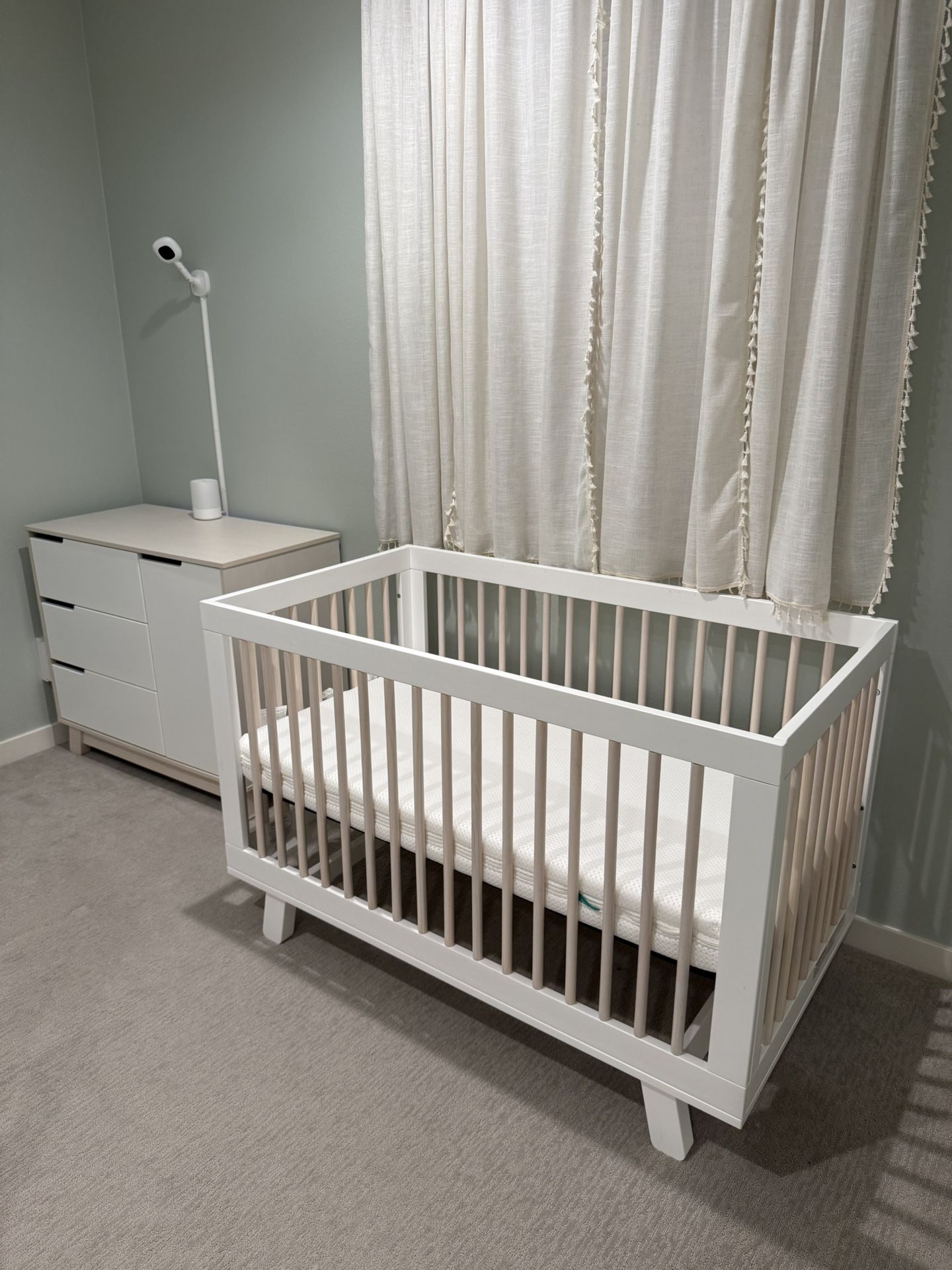 Hudson 3-in-1 Convertible Crib + Newton Mattress + Changing Table Dresser