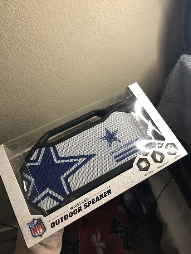 Cowboys Wireless Bluetooth Speaker