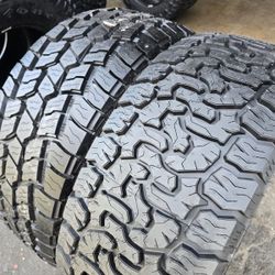Only 2 Used Tires Lt 35x12
50r18 
Terrain Pro
Mástercraft $299.00 both 99%tread on