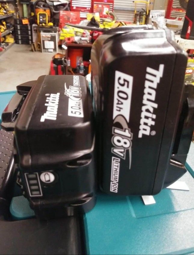 MAKITA 18V LITHIUM 5.0AH BATTERIES NEW EACH BATTERY POR CADA UNA BATERIA