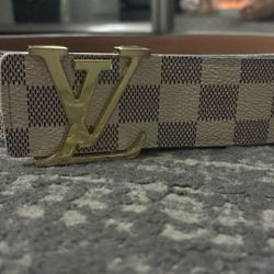 Louise Vitton Belt