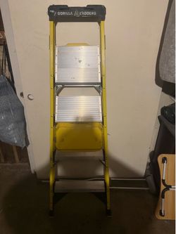 5.5 ft   ladder