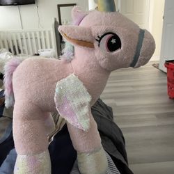 Beautiful Toy Unicorn Like New 