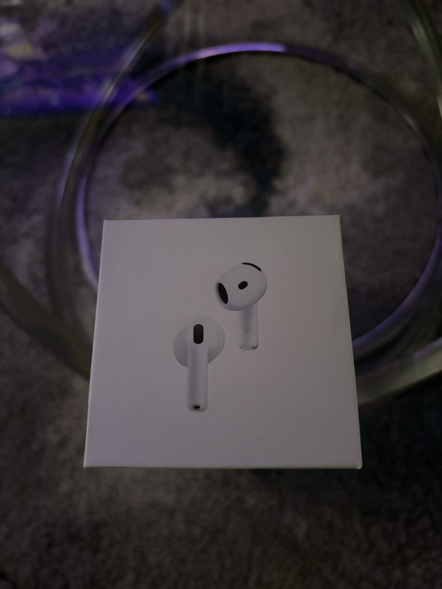 AirPod 4