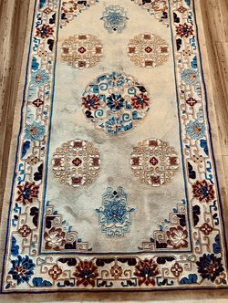 ORIENTIAL HANDMADE CARPET CHINESE SCULPTURED WOOL 48” X 84”