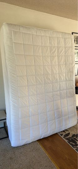 Queen mattress - used