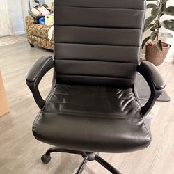 Computer desk chair