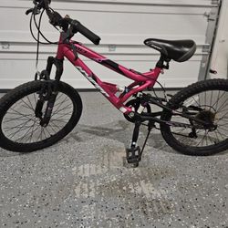 Hyper Bicycles 20" Girl's Swift Mountain Bike 
