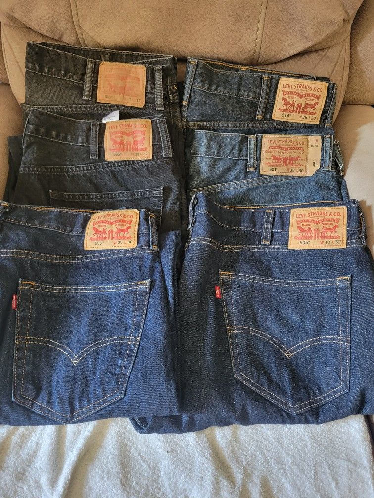 Levis 15 Cada Uno