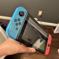 Nintendo Switch 