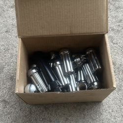 New Lug nuts M14x1.5 30pc