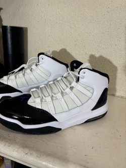 Sz 11.5 Jordan Max Aura White Black Sneakers