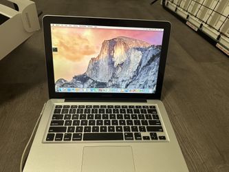 MacBook Pro 500GB Model MD101LL/A 13.3”