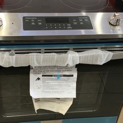 GE 30 in. 5.3 cu. ft. Slide-In Range with Self-Cleaning Oven in Stainless Steel 7W4J4