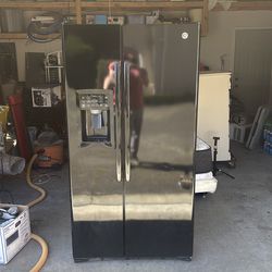 GE side by side fridge