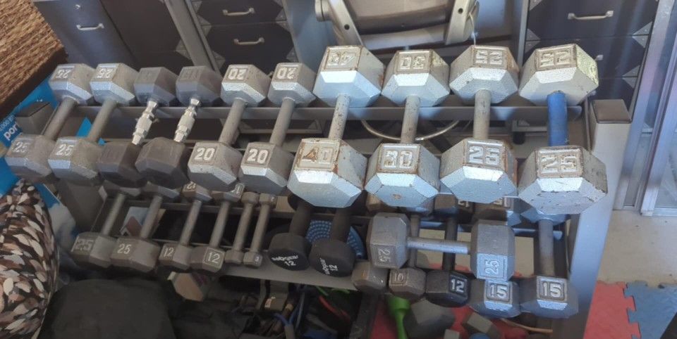 Is 500 pounds of dumbells Weights 