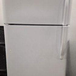 Refrigerator With Top Freezer 30 Inch