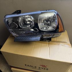 Brand New 2011 Dodge Charger Headlights(Eagle Eyes Auto Lamp)