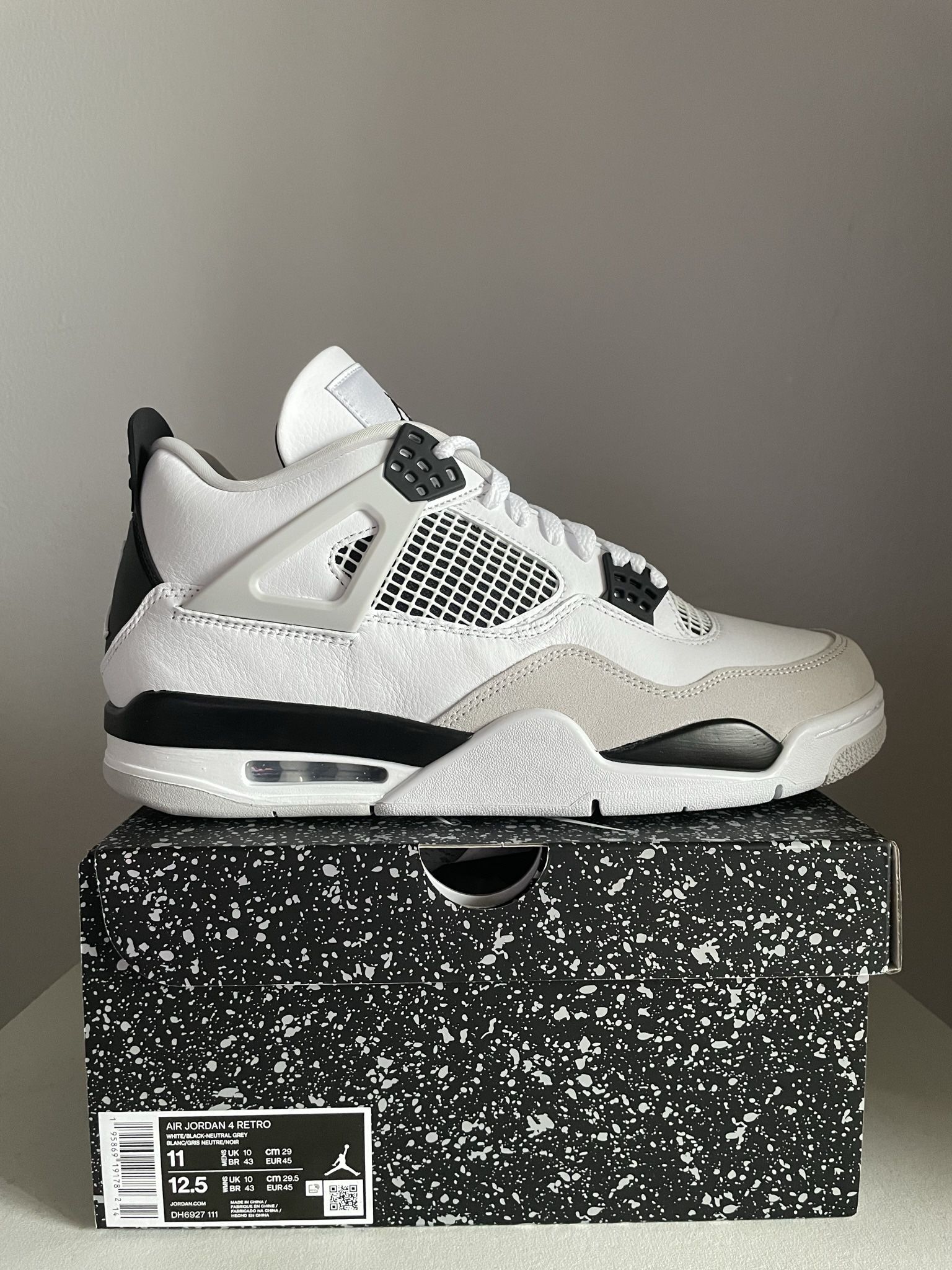 Jordan 4 Military Black - 11 M