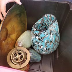 Vases, plates, misc decor items
