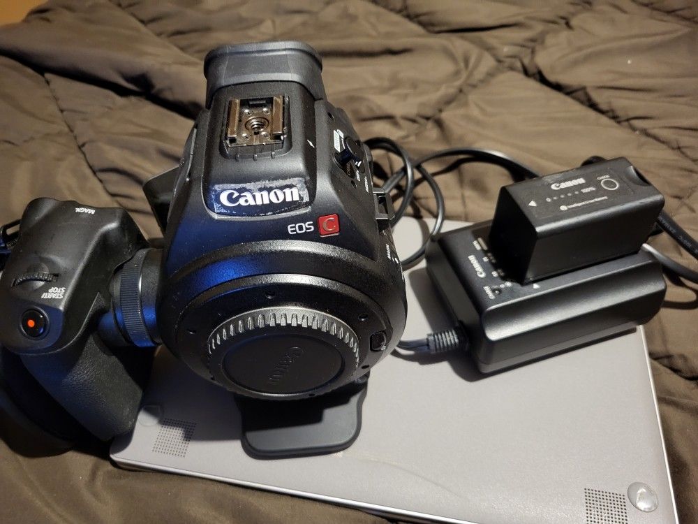 Canon EOS  CGreat 100