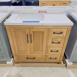 Brand New Beautiful Bathroom Vanity “36” single sink, Soft Close Solid Wood in Natural Teak Color, 5 drawers and 2 doors and modern handles