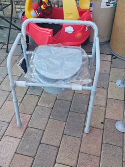 Commode (NEW)