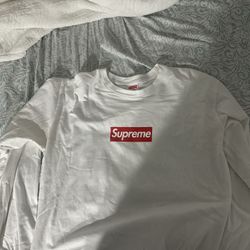 Supreme Box Logo