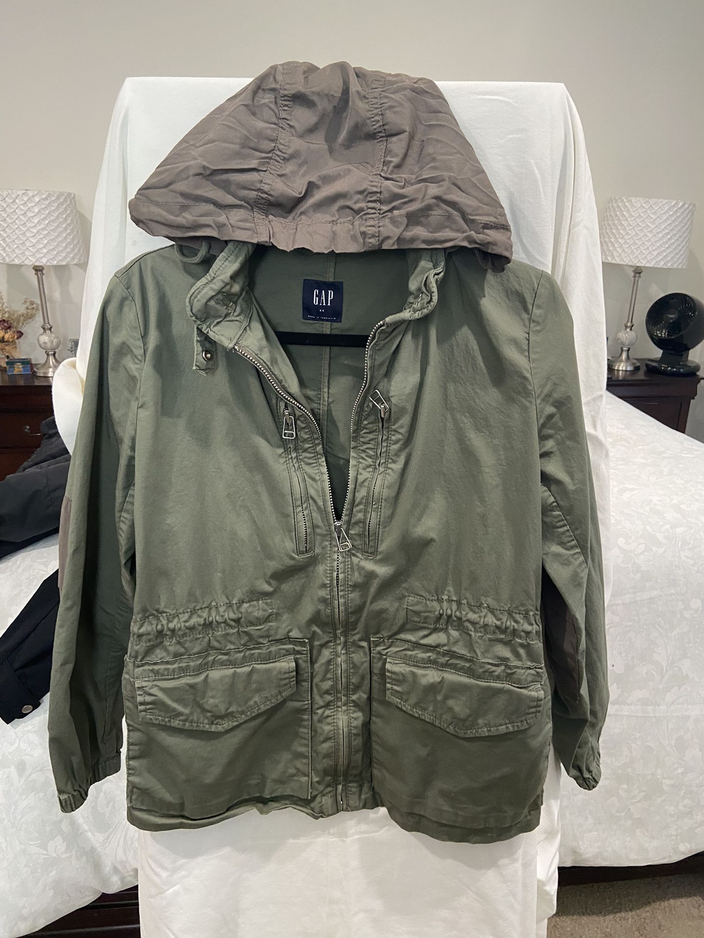 Women’s Gap jacket With Hood