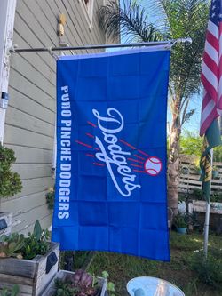 Dodgers flag size 5’x3’