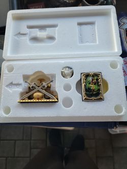 2-SETS OF FRANKLIN MINT LIGHTERS WITH STAND AND CERTIFICATE OF AUTHENTICITY