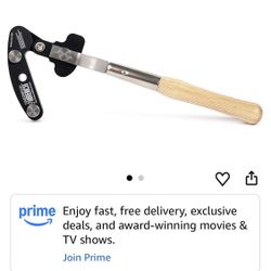 DeckWise Hardwood Wrench Deck Board Straightening Tool