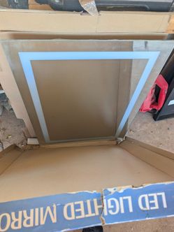Electric bathroom mirror