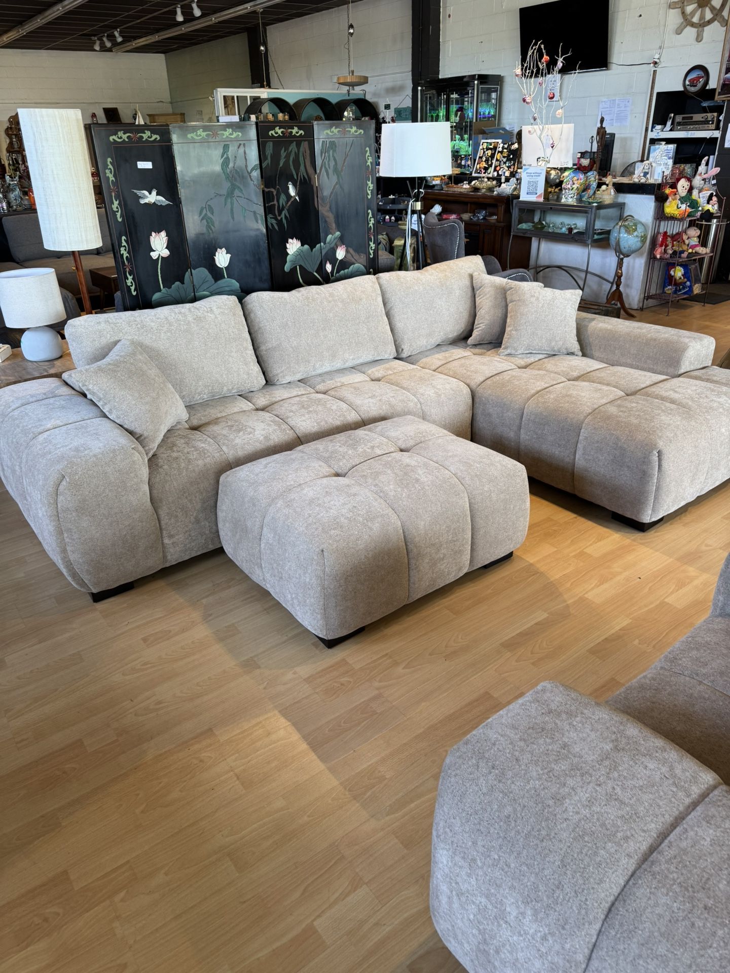 Sectional L Sofa Info in the Description