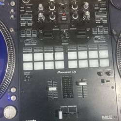 Pioneer DJM S7 Mixer